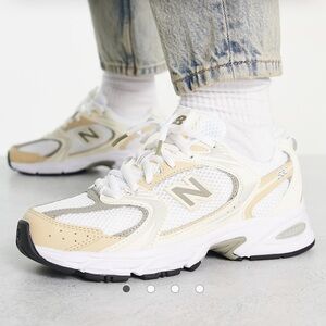 New Balance Unisex 530 sneakers in beige and silver - ASOS exclusive